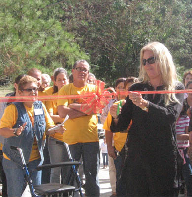 Inaugurando a Beth Myriam