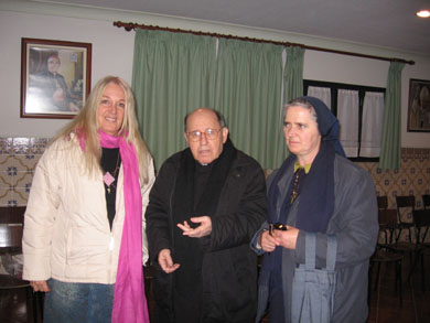 Vassula with Father Milheiro and Sister Isabel