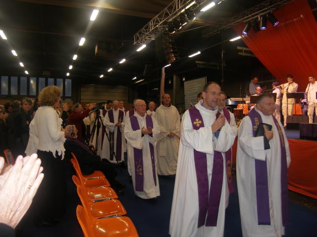Procession for the Mass celebrated by Msgr. Leonard on the final day of the conference.  Shown here, Fr. Tony Sullivan, long tim